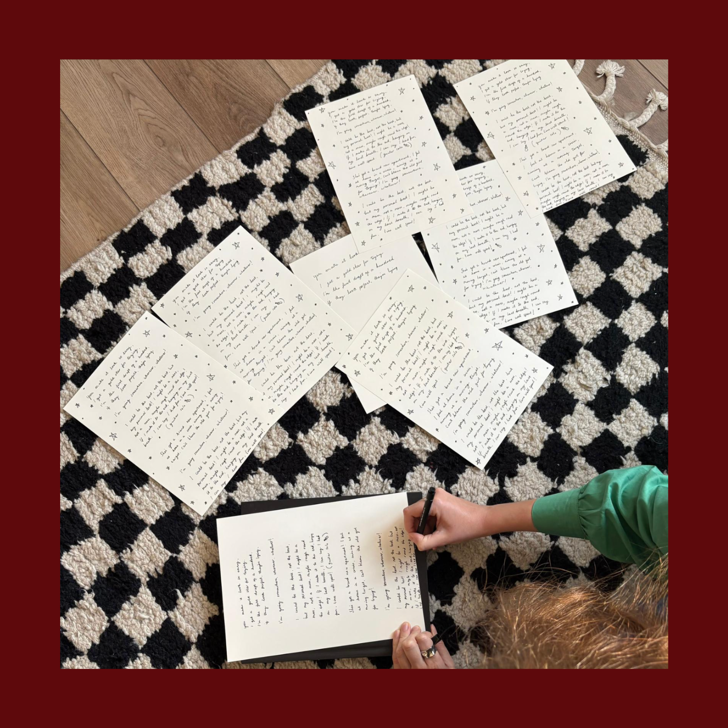 Le Freak Tragique Christmas Surprise